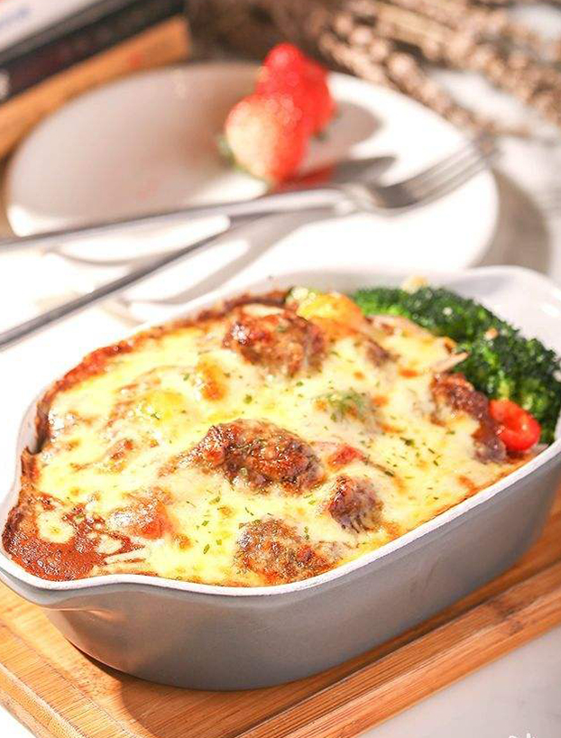 黑椒牛肉焗飯